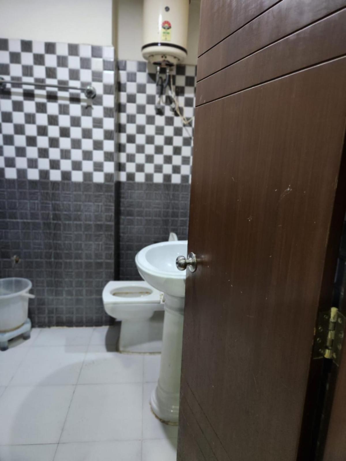 Airport Hotel Claytone Ню Делхи Екстериор снимка